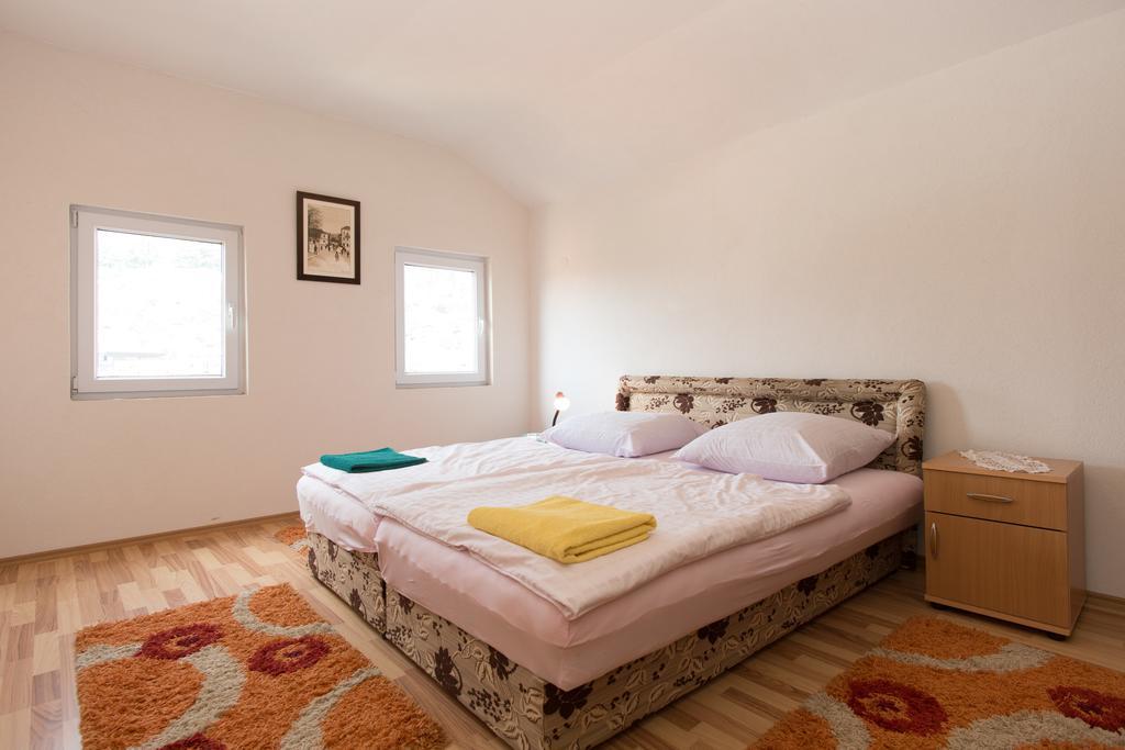 Em Apartment Sarajevo Bilik gambar