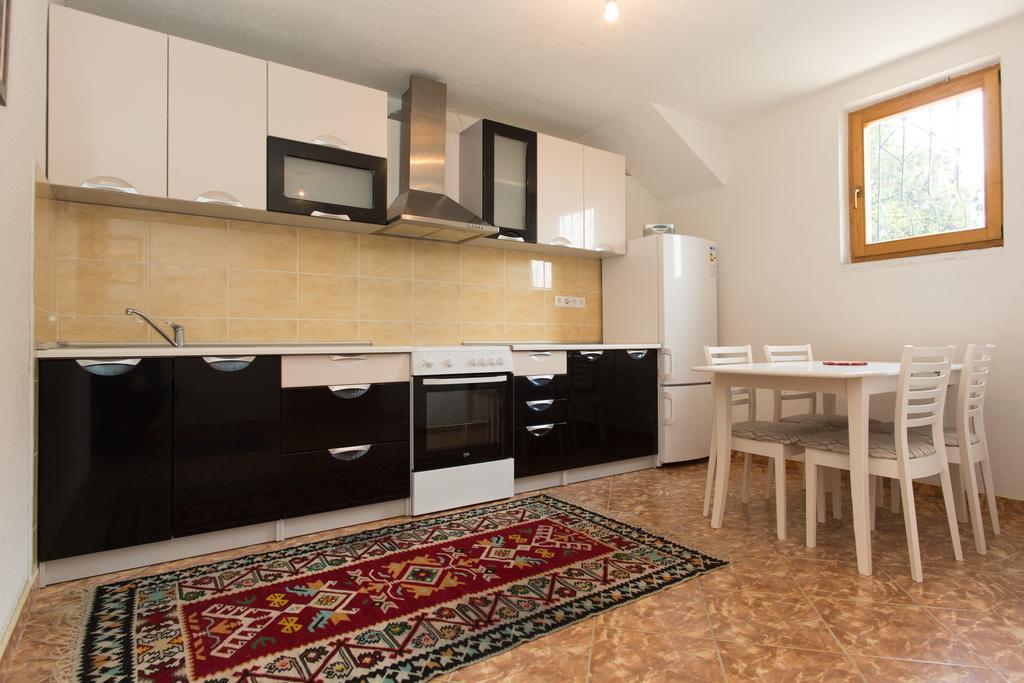 Em Apartment Sarajevo Bilik gambar