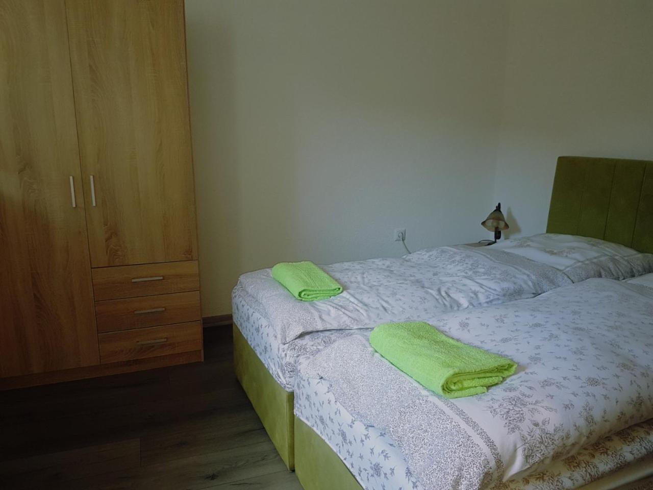 Em Apartment Sarajevo Bilik gambar
